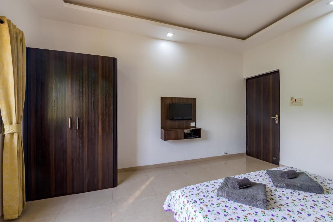 Saffronstays Ocean Breeze, Guhāgar Eksteriør billede